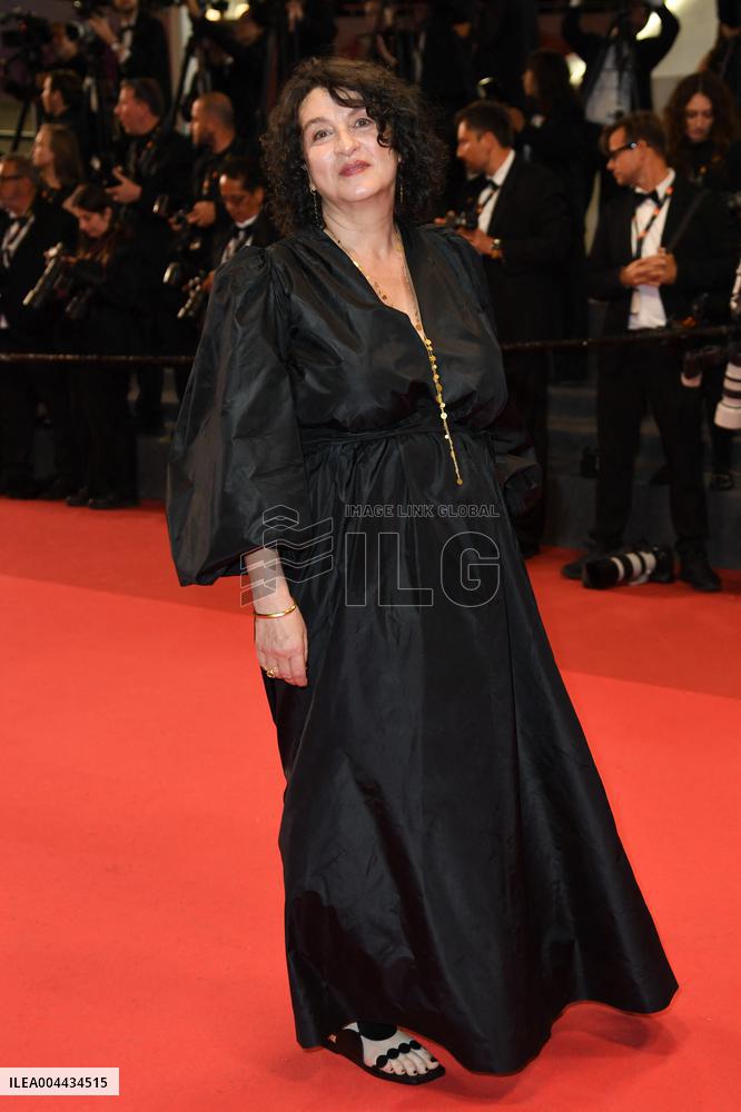 Cannes La Femme La Plus Riche Du Monde Premiere AM