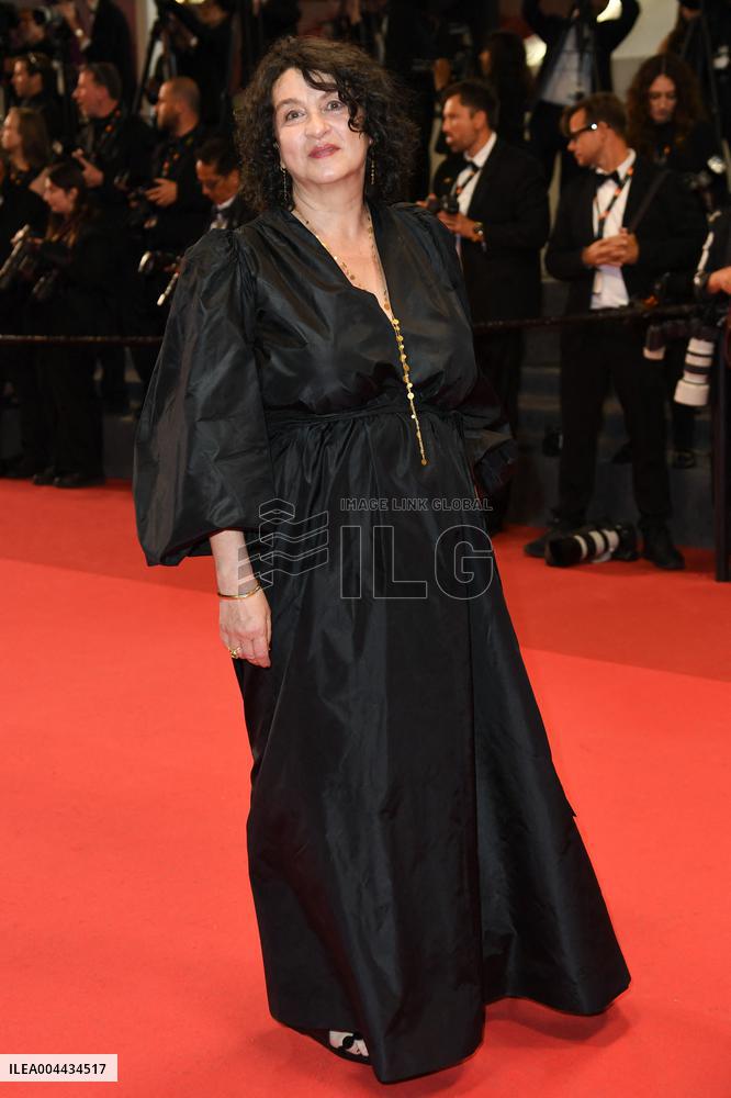 Cannes La Femme La Plus Riche Du Monde Premiere AM