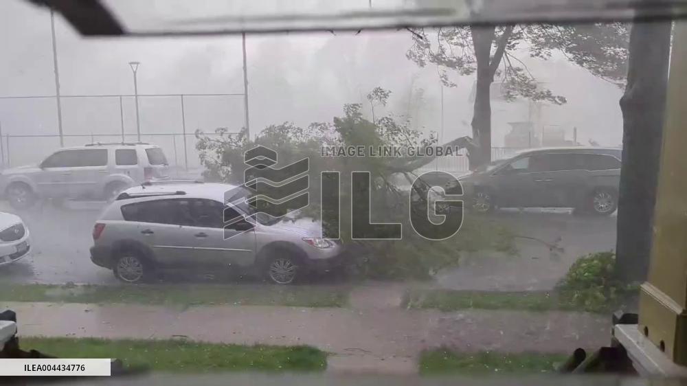 US: Tornado-Producing Storm Batters Milwaukee Area, Residents on Alert
