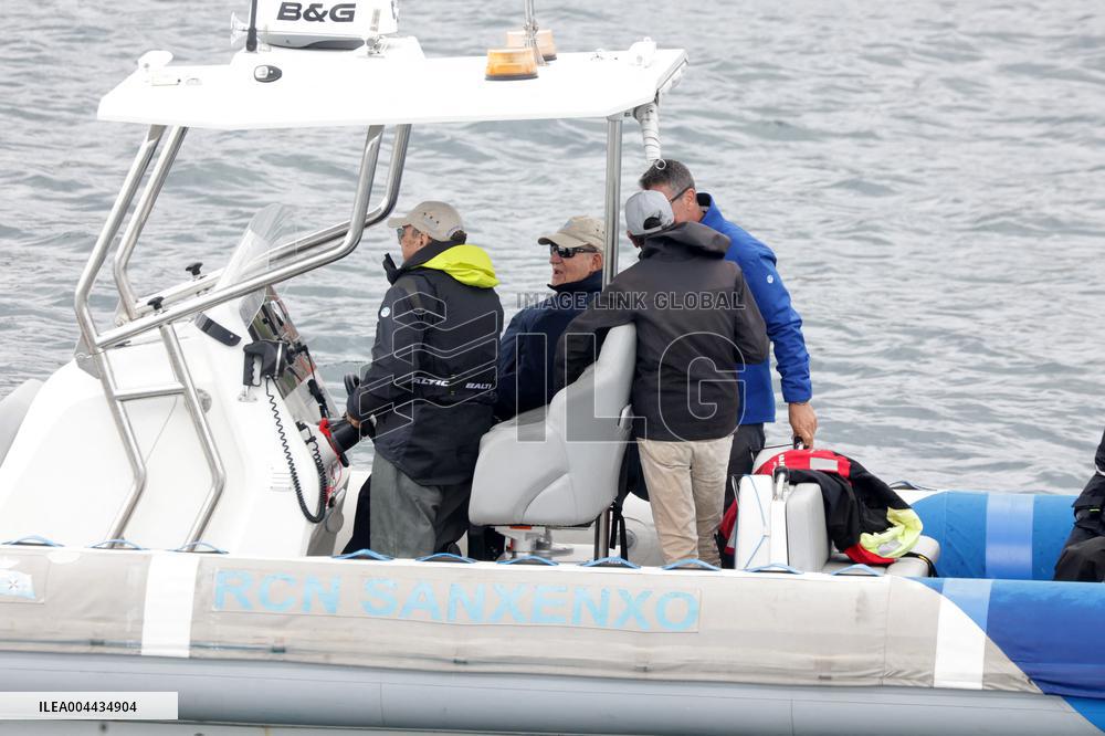 King Juan Carlos Disembarking - Sanxenxo