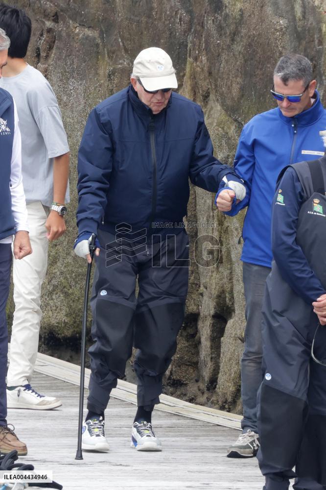King Juan Carlos Disembarking - Sanxenxo