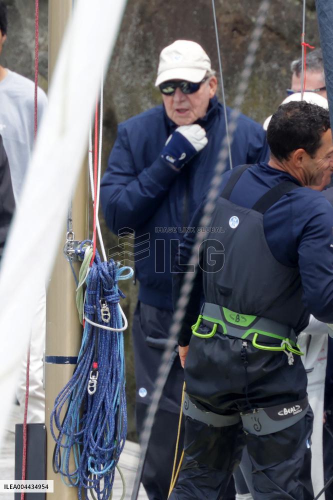 King Juan Carlos Disembarking - Sanxenxo