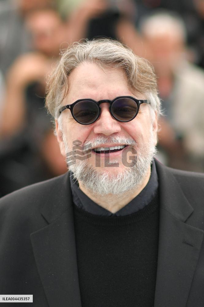 Cannes La Lecon de Musique Photocall AM