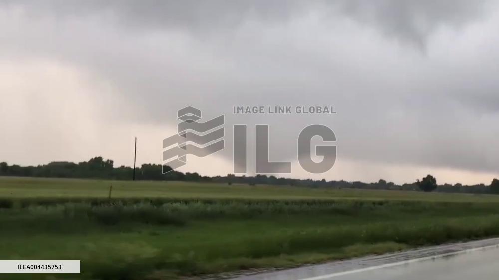 US: Severe Storm Spawns Multiple Tornadoes in Kansas