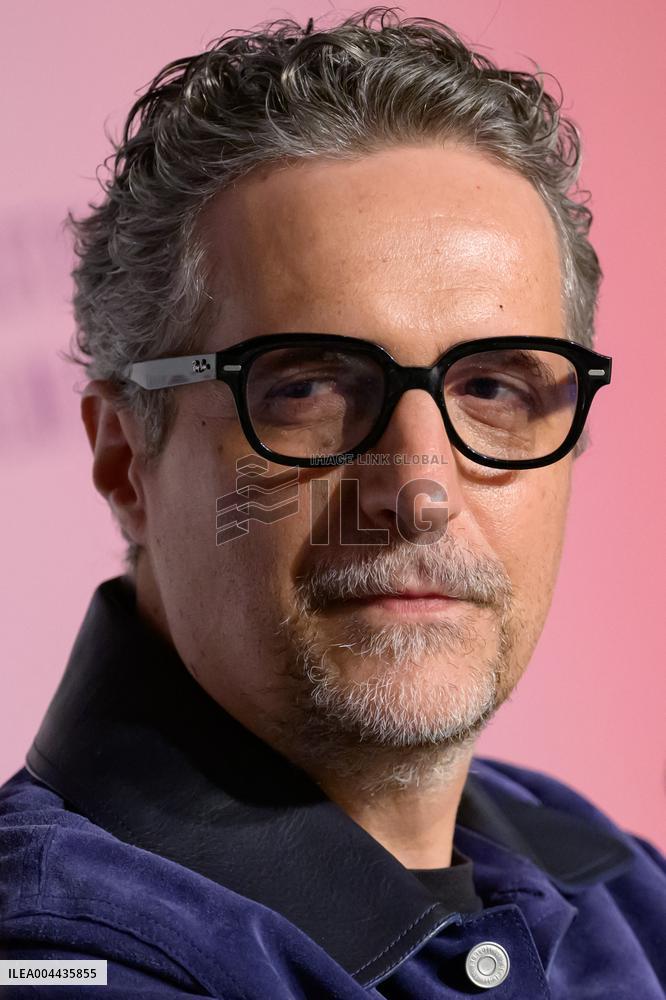 Cannes O Agente Secreto Press Conference NG