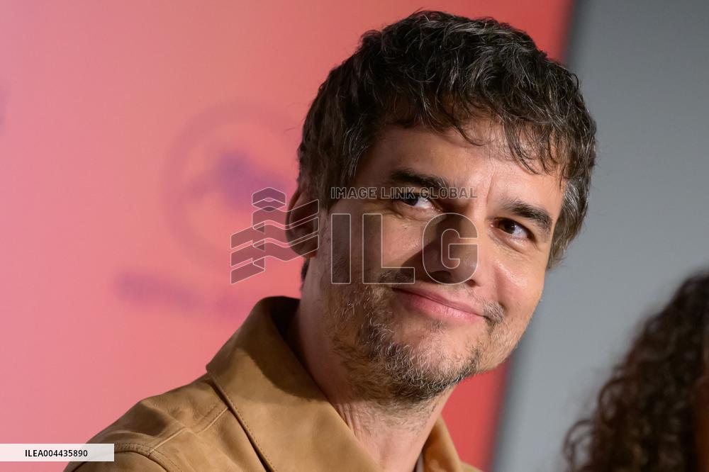 Cannes O Agente Secreto Press Conference NG