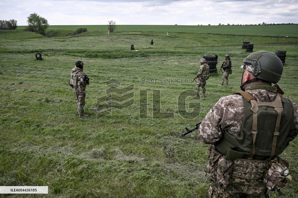 Combat coordination drills of Ukraines 141st Brigade