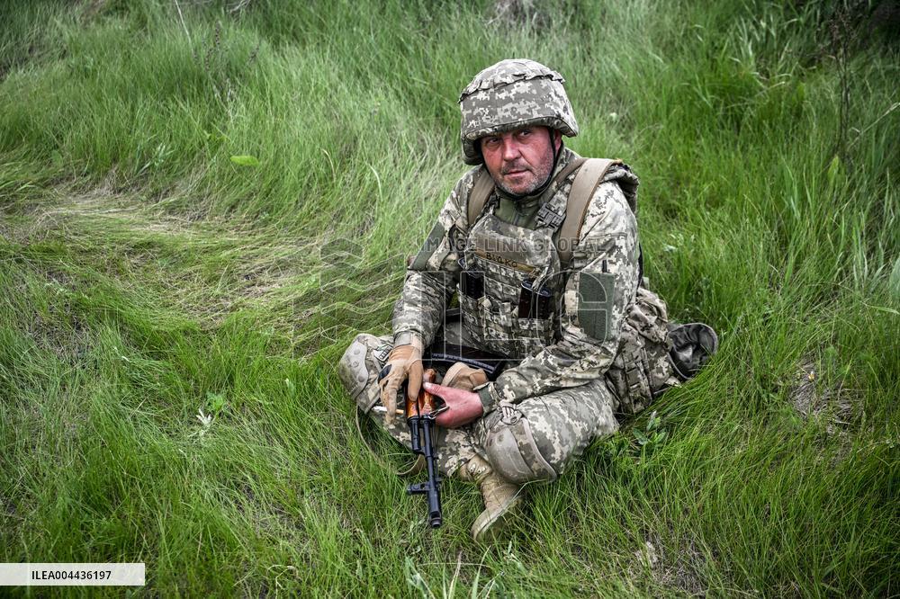 Combat coordination drills of Ukraines 141st Brigade