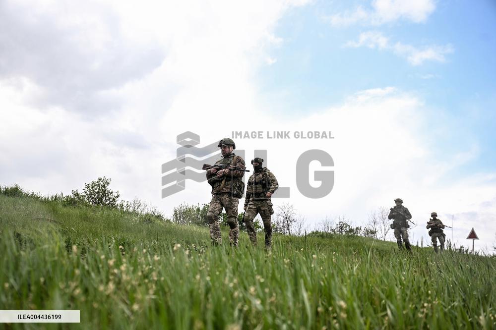 Combat coordination drills of Ukraines 141st Brigade