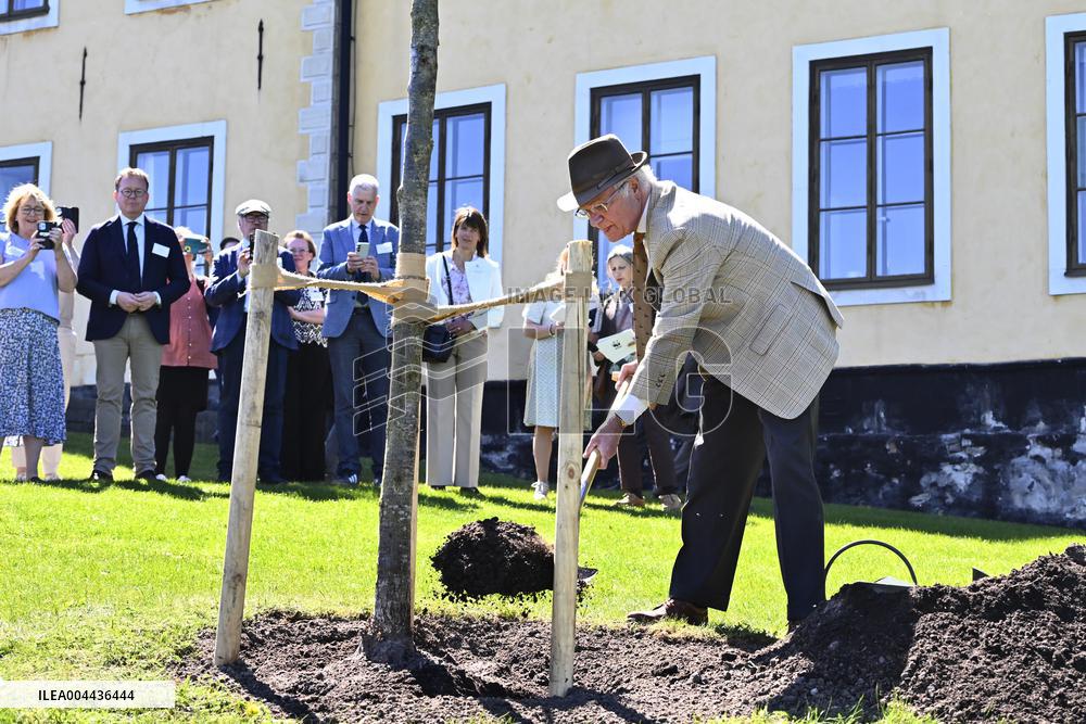 SWEDEN ROYALS WWF EXCURSION