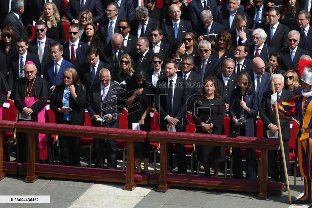 Louis Prevost At Inauguration Of Pope Leo XIV - Vatican