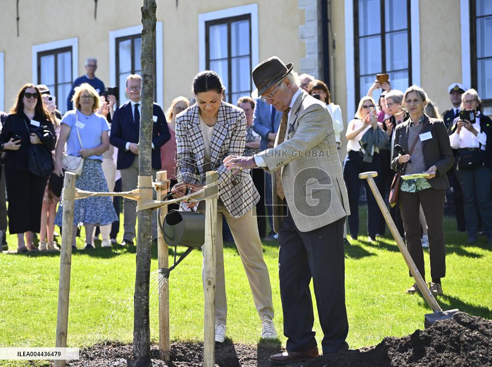 SWEDEN ROYALS WWF EXCURSION