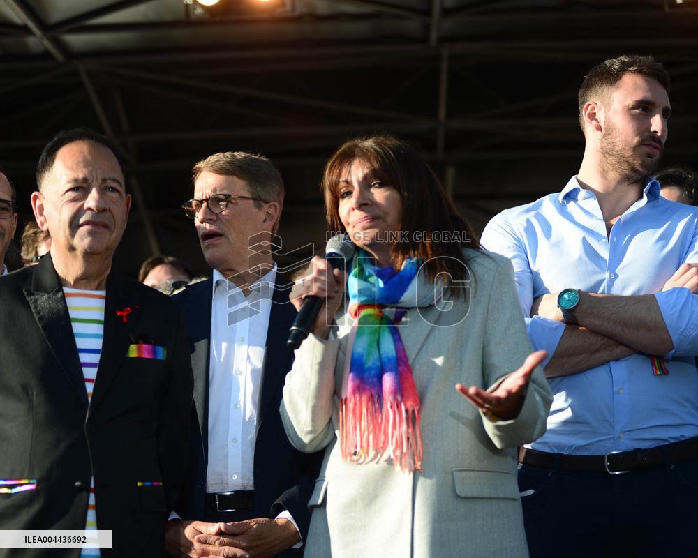 Bal de l'Amour - Paris Celebrates Love and Against Homophobia