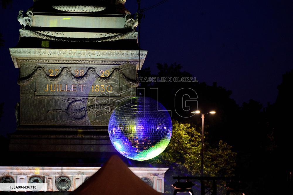 Bal de l'Amour - Paris Celebrates Love and Against Homophobia