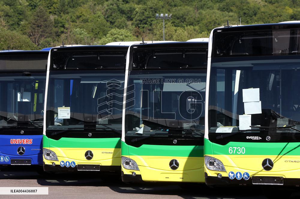 President Macron at the Daimler Buses Site - Meuse