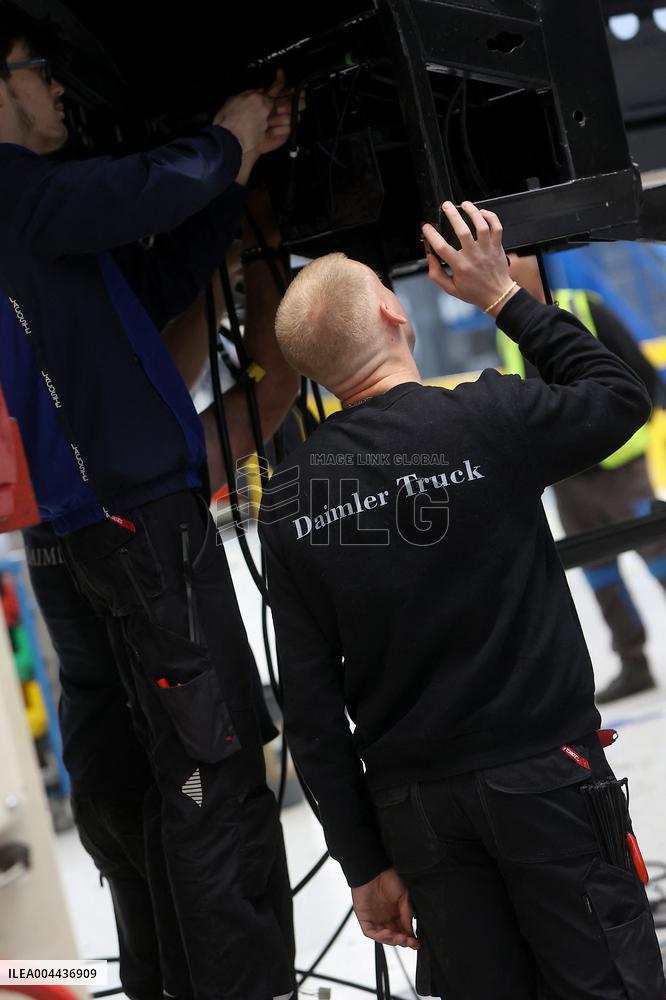 President Macron at the Daimler Buses Site - Meuse