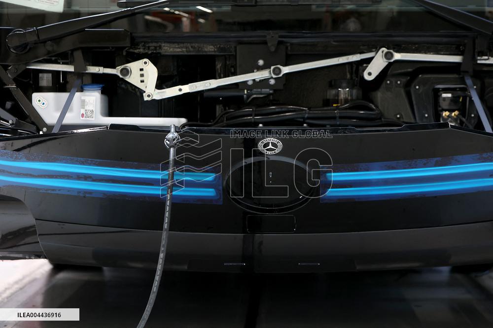 President Macron at the Daimler Buses Site - Meuse