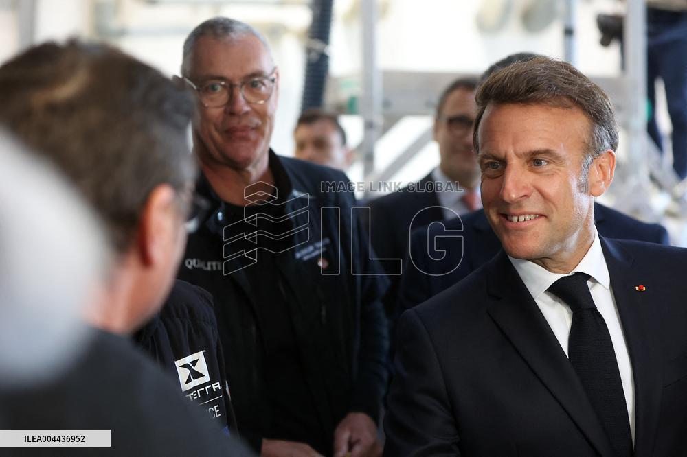 President Macron at the Daimler Buses Site - Meuse