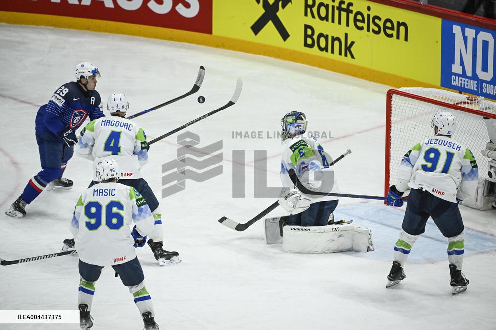 ICE HOCKEY WC FRANCE-SLOVENIA