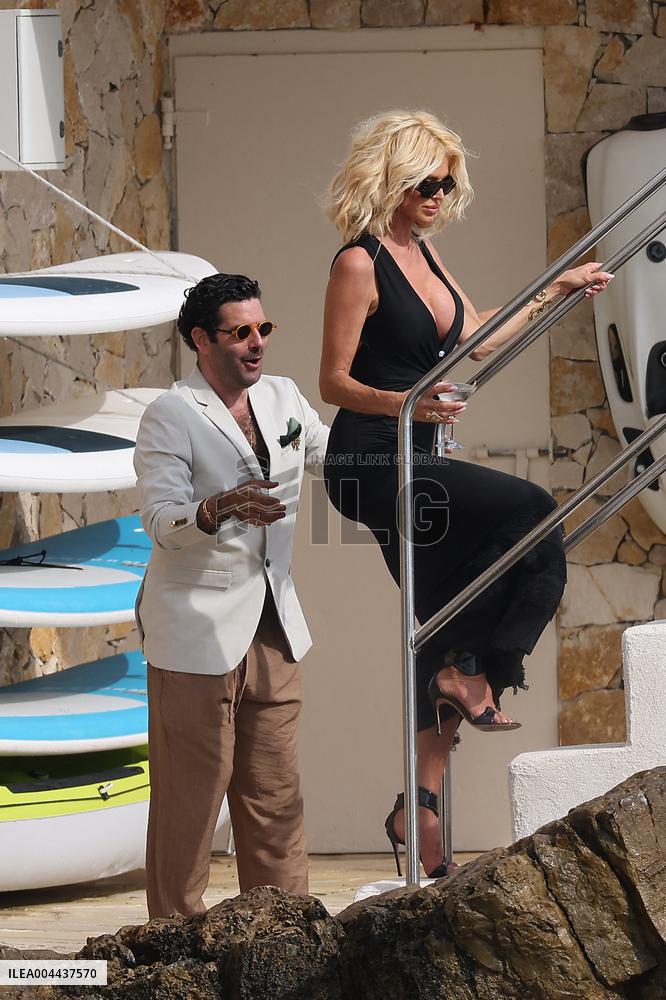 Cannes - Victoria Silvstedt During Photo Session At Eden Roc