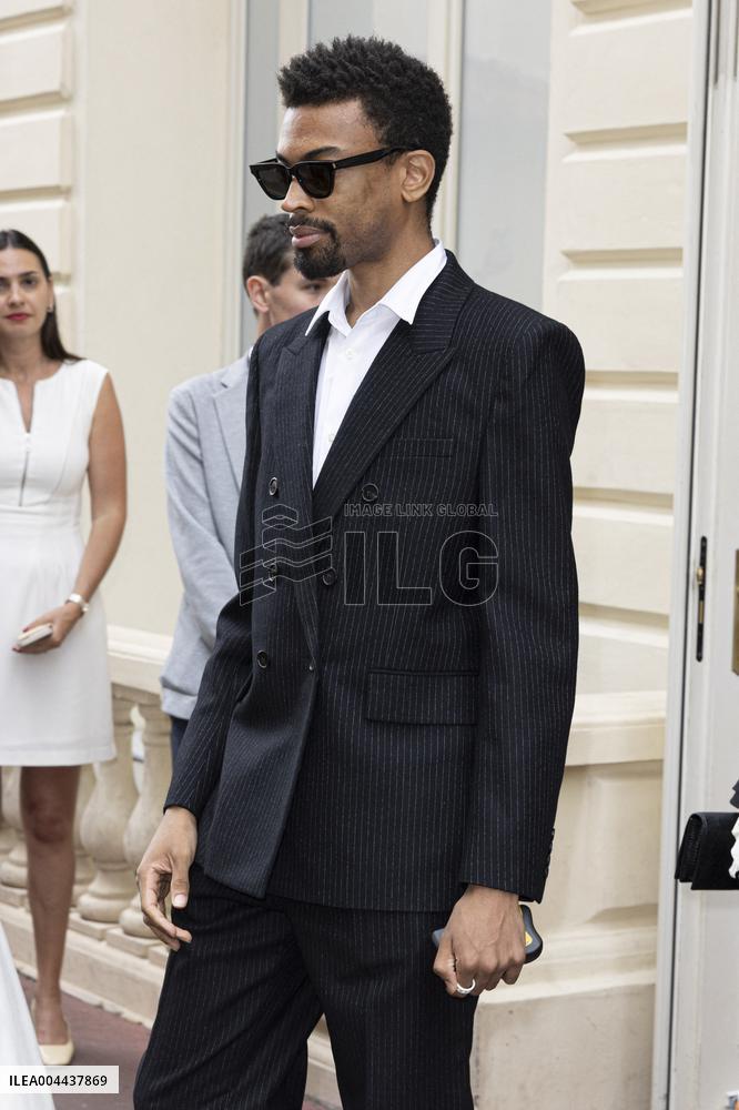 Cannes Cast of - Highest 2 Lowest -  leave Hotel Carlton Hotel to attend the screening MP