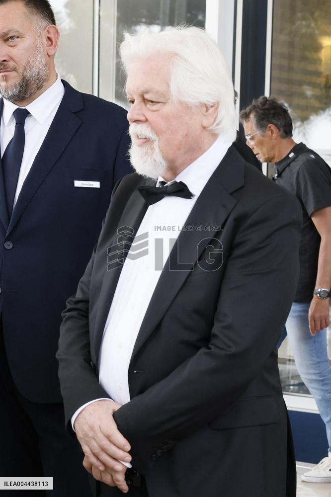 Cannes Alton Mason leave Hotel Martinez to attend the screening MP