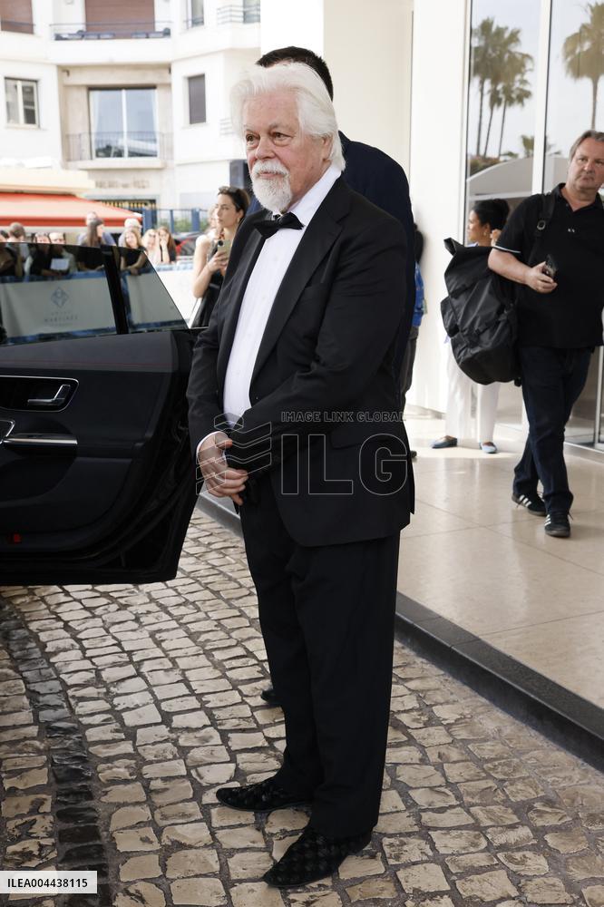 Cannes Alton Mason leave Hotel Martinez to attend the screening MP
