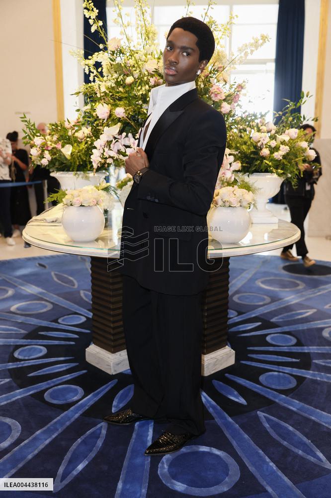 Cannes Alton Mason leave Hotel Martinez to attend the screening MP