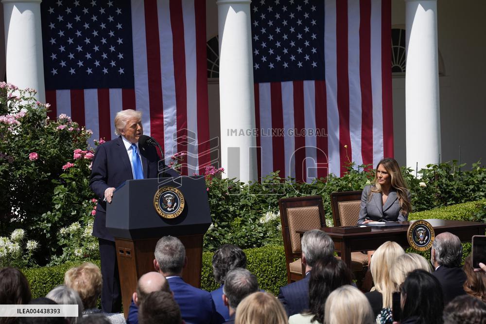 Donald Trump signs Take It Down Act - Washington