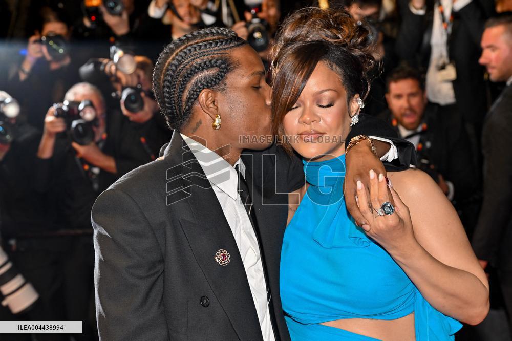 Cannes Highest 2 Lowest Exits JR