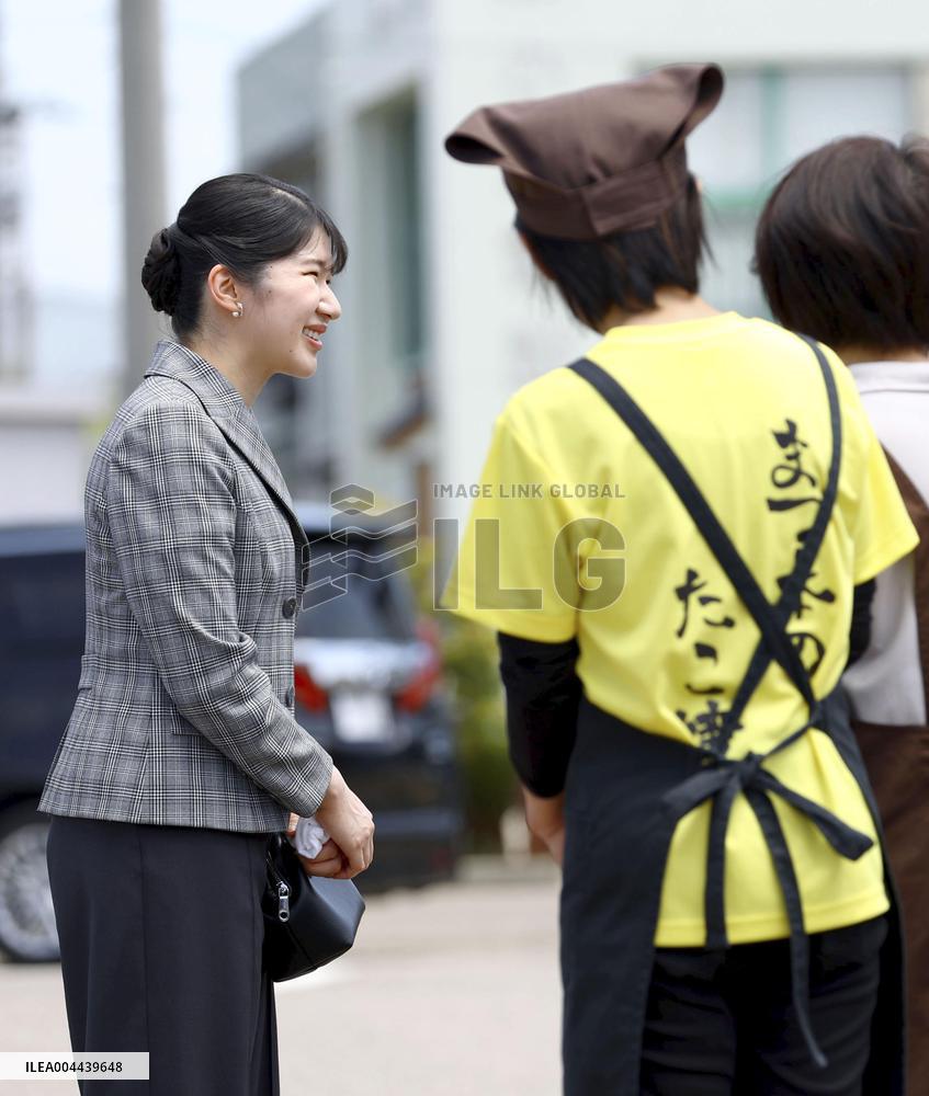 Princess Aiko visits quake-hit town in Ishikawa Pref.