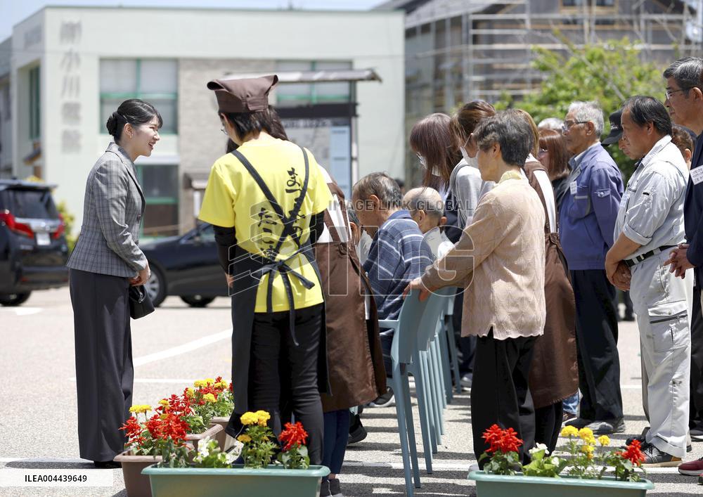 Princess Aiko visits quake-hit town in Ishikawa Pref.