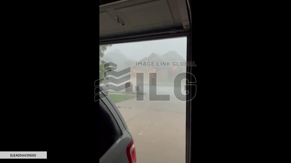 US: Intense Severe Weather Batters Oklahoma, Tornado Warnings in Effect 2