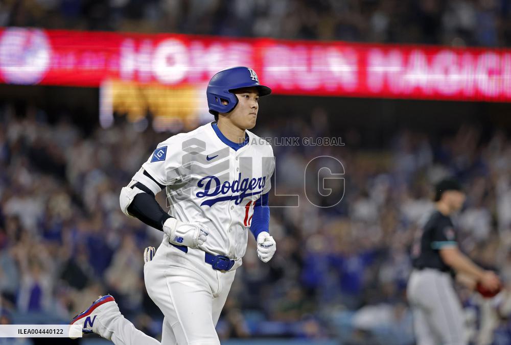 Baseball: D-Backs vs. Dodgers