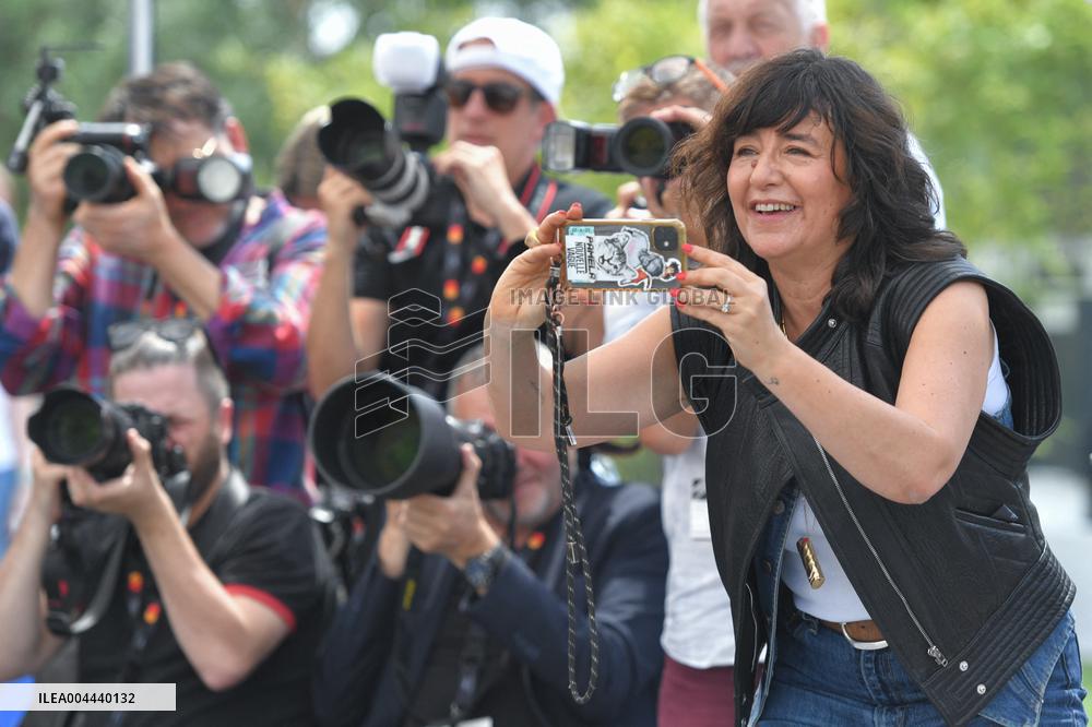 Cannes Dites-Lui Que Je L aime Photocall AM