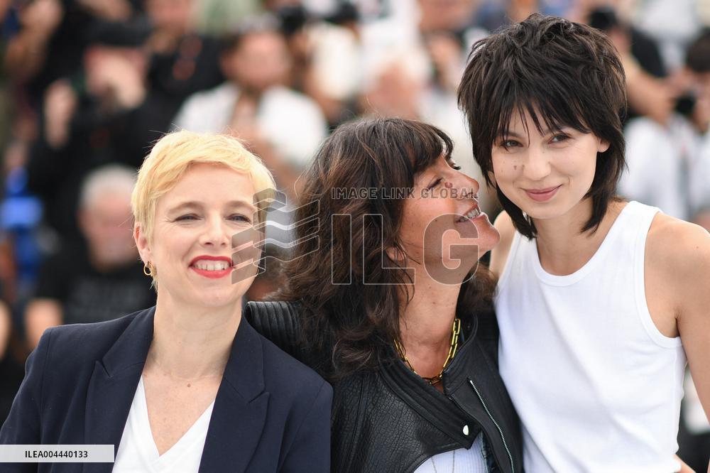 Cannes Dites-Lui Que Je L aime Photocall AM