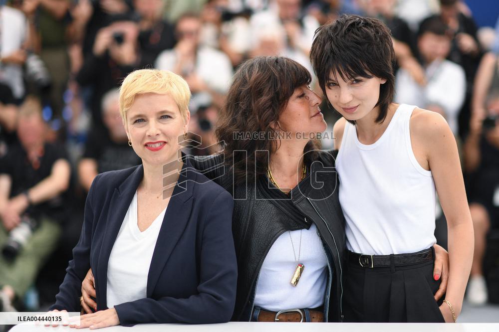 Cannes Dites-Lui Que Je L aime Photocall AM