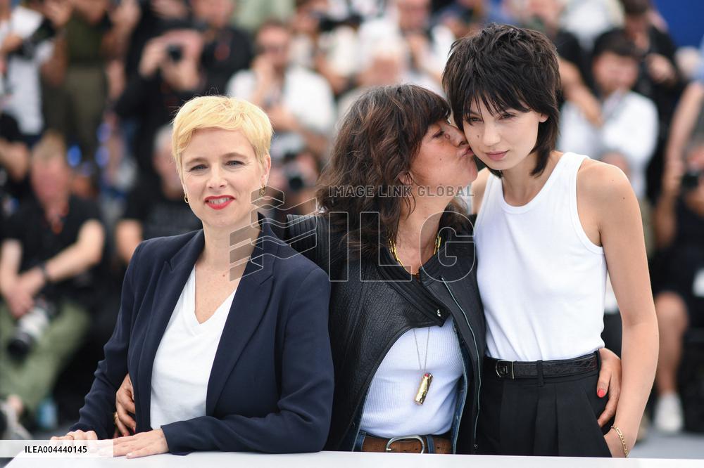 Cannes Dites-Lui Que Je L aime Photocall AM