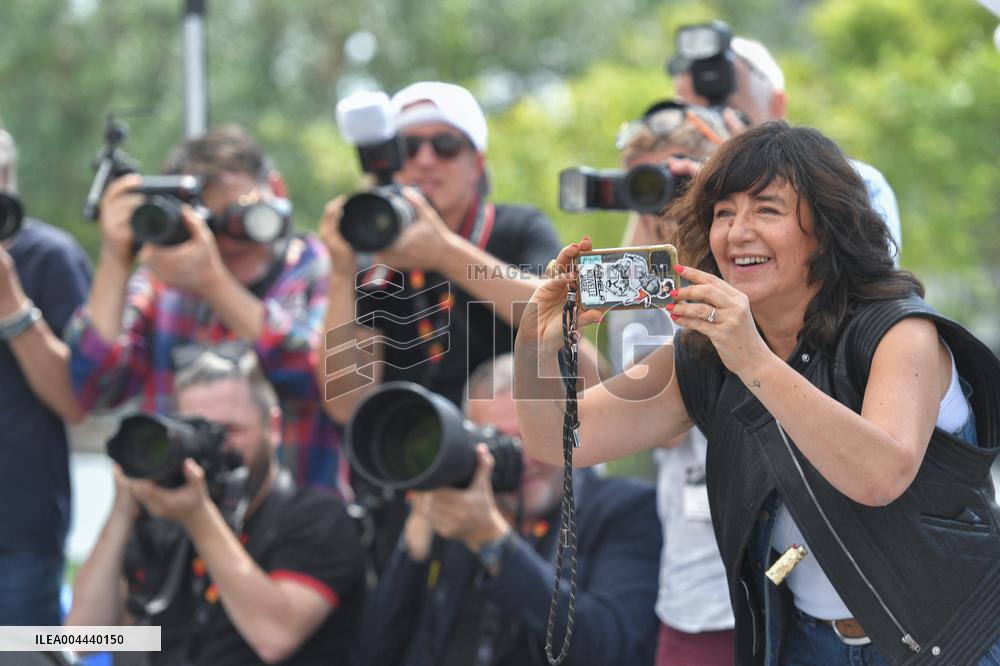 Cannes Dites-Lui Que Je L aime Photocall AM