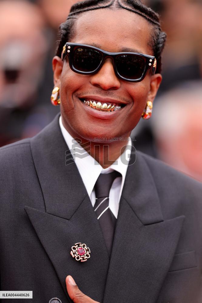 Cannes - Highest 2 Lowest Screening