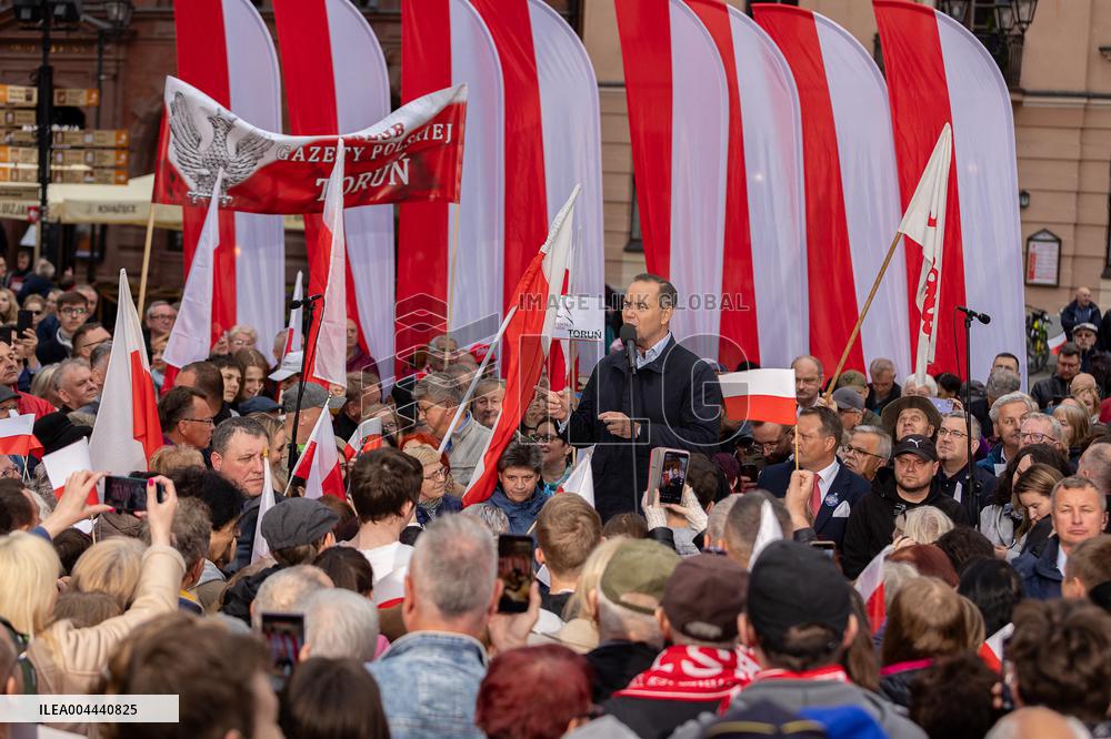 Karol Nawrocki Campaigns in Torun for Presidential Election - Poland