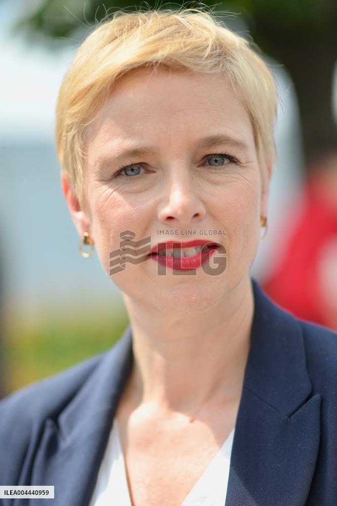 Cannes - Dites-Lui Que Je Laime Photocall