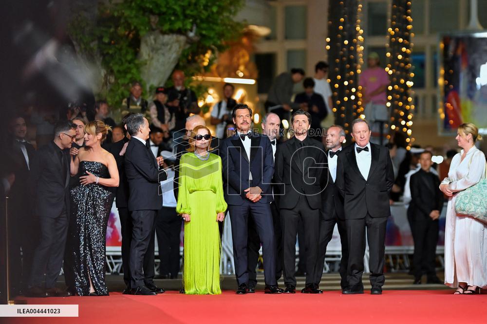 Cannes - La Femme La Plus Riche Du Monde Red Carpet