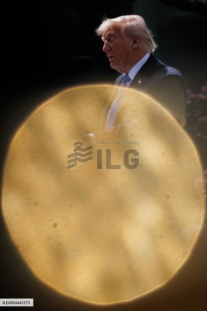 Trump Signs Bipartisan Take It Down Act Targeting Deepfake Pornography