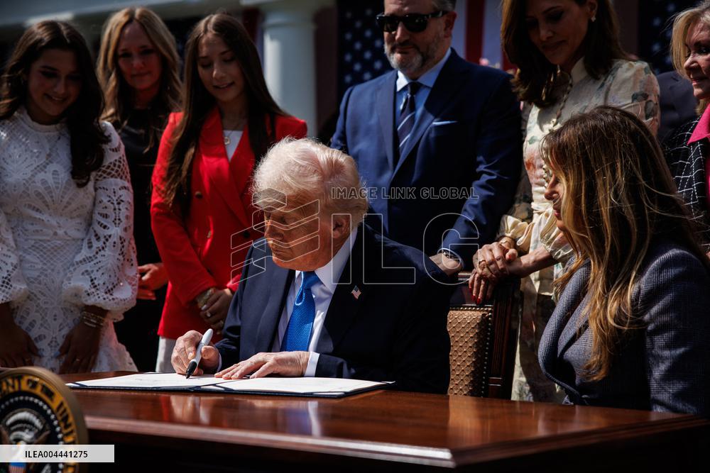 Trump Signs Bipartisan Take It Down Act Targeting Deepfake Pornography