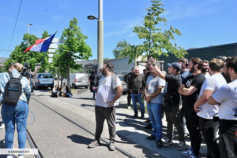 Demonstration of Angry Showmen - Strasbourg