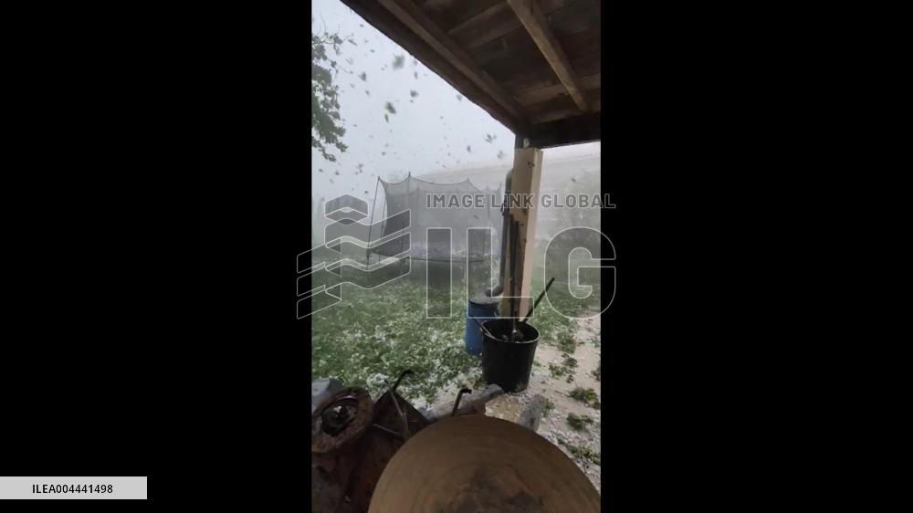 France: Thunderstorms Bring Large Hail to Occitanie 5
