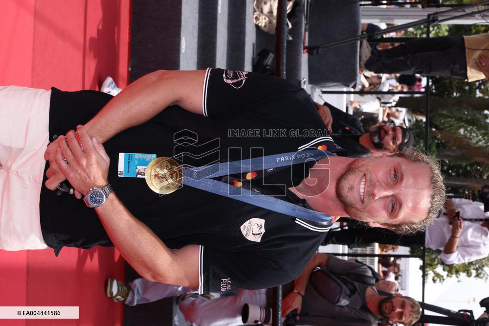 Cannes - O Agente Secreto Screening JD