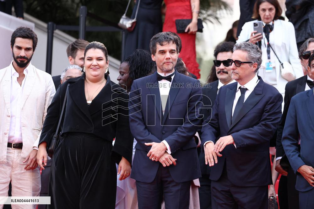 Cannes - O Agente Secreto Screening JD