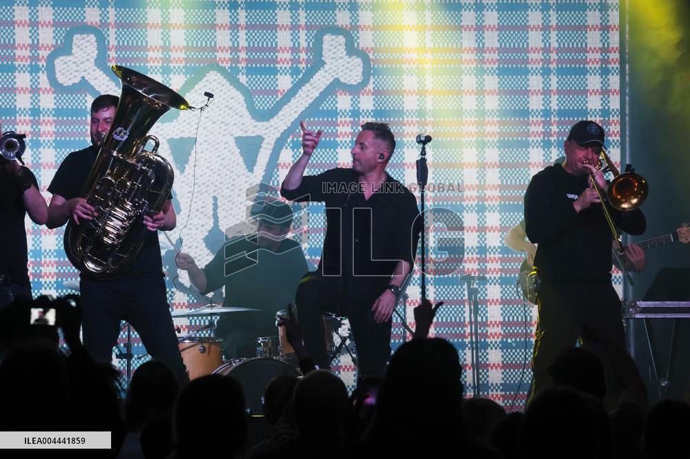 Zhadan i Sobaky performs in Kharkiv